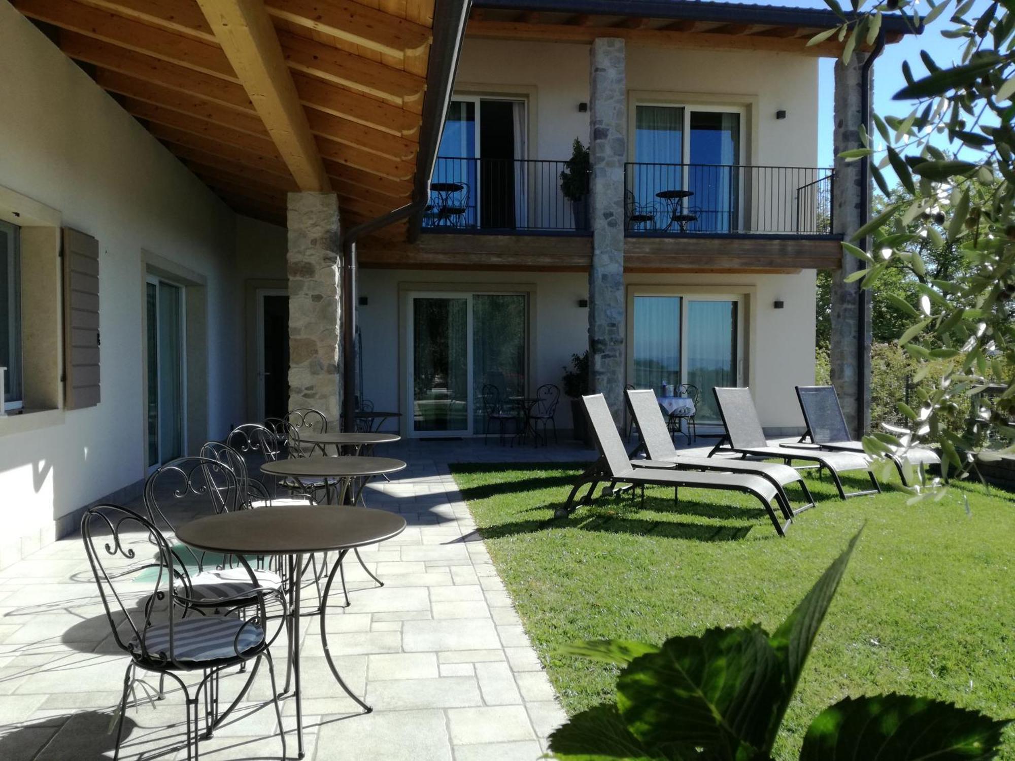 Relais Colle San Giorgio Bed & Breakfast Bardolino Exterior photo