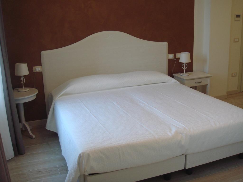 Relais Colle San Giorgio Bed & Breakfast Bardolino Room photo